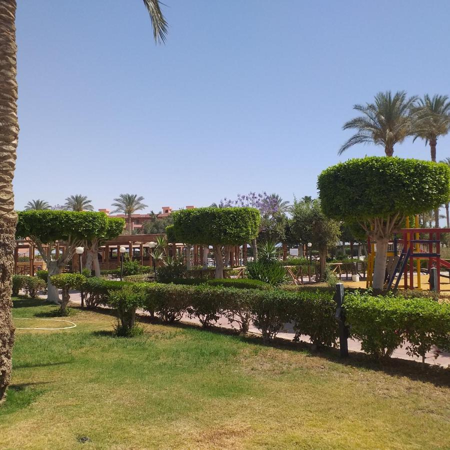 شاليه فرش فندقي بقرية بالميرا بيتش العين السخنه للعائلات Ajn Suchna Zewnętrze zdjęcie